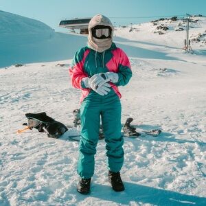 Women’s Medium Snow Suit Ski Suit Hot Pink & Teal